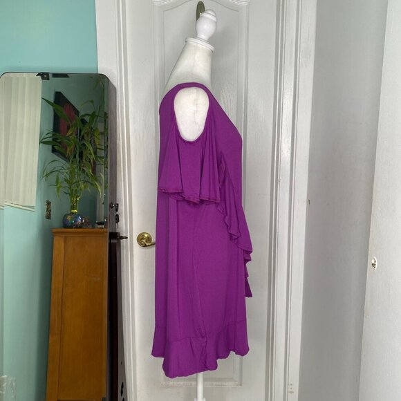 Roaman's Purple Cold Shoulder Ruffled Criss Cross Top, Size 14/16 #292 - Picture 5 of 13